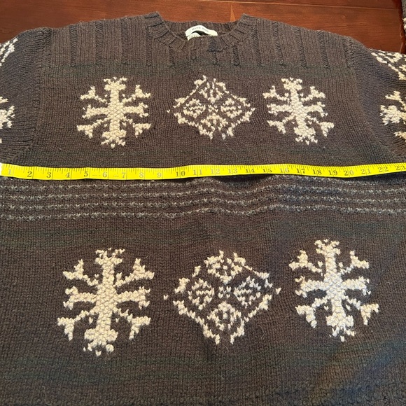 JEFFREY BANKS – 100% Wool Hand Knit Long Sleeve Sweater as Women’s SKI SWEATER - Picture 5 of 9